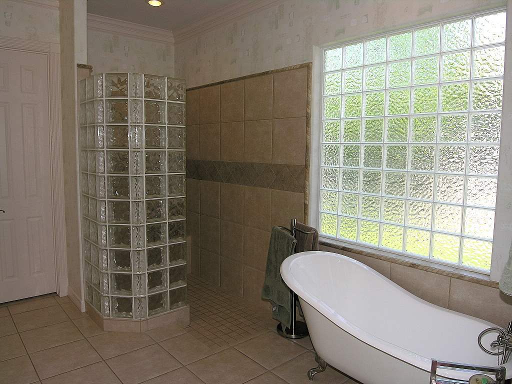 stupendous bathrooms glass block shower designs glass block showers small bathrooms glass block shower